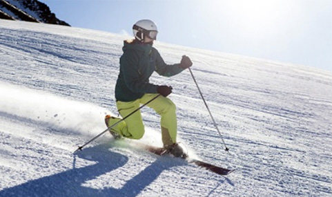 Le Telemark est une technique de ski de piste issue des traditions nordiques